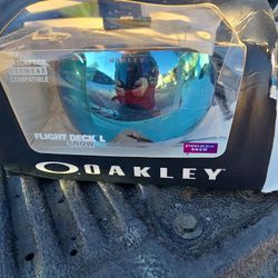 Oakley Flight Deck L Brand New. 