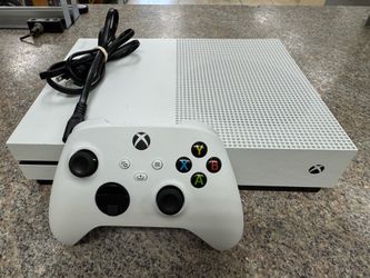 Xbox One S 1681 500GB White Bundle 1 Controller and Power Cord