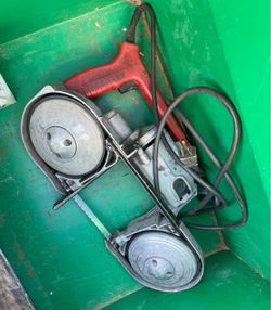 Milwaukee deep throat bandsaw