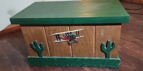 Vintage toy chest