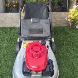 Honda GCV160 21" Self-Propelled Lawn Mower 