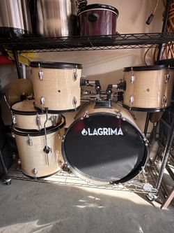 Lagrima Drum Set