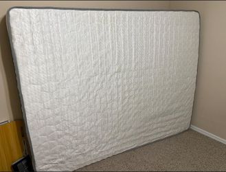 Queen size spring bed mattress