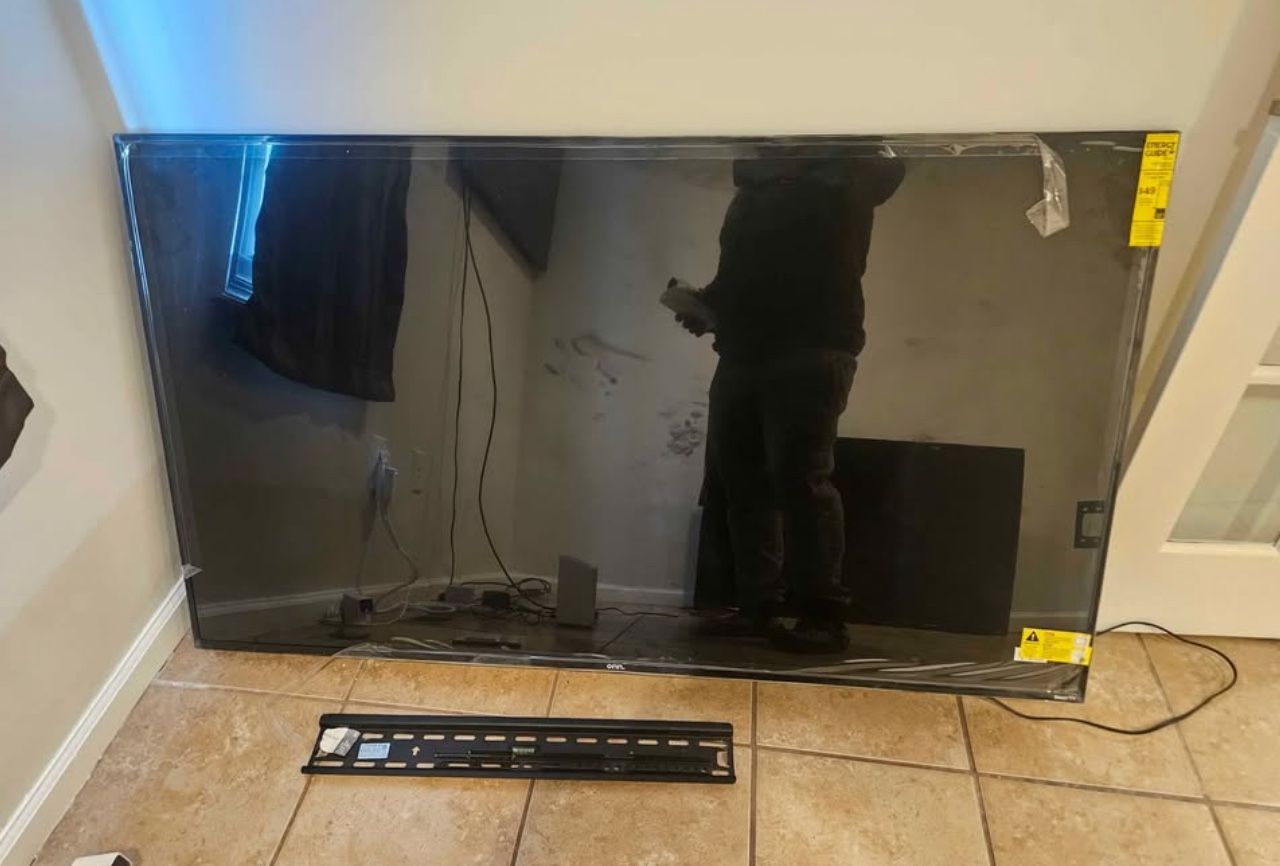 65 In Roku Tv