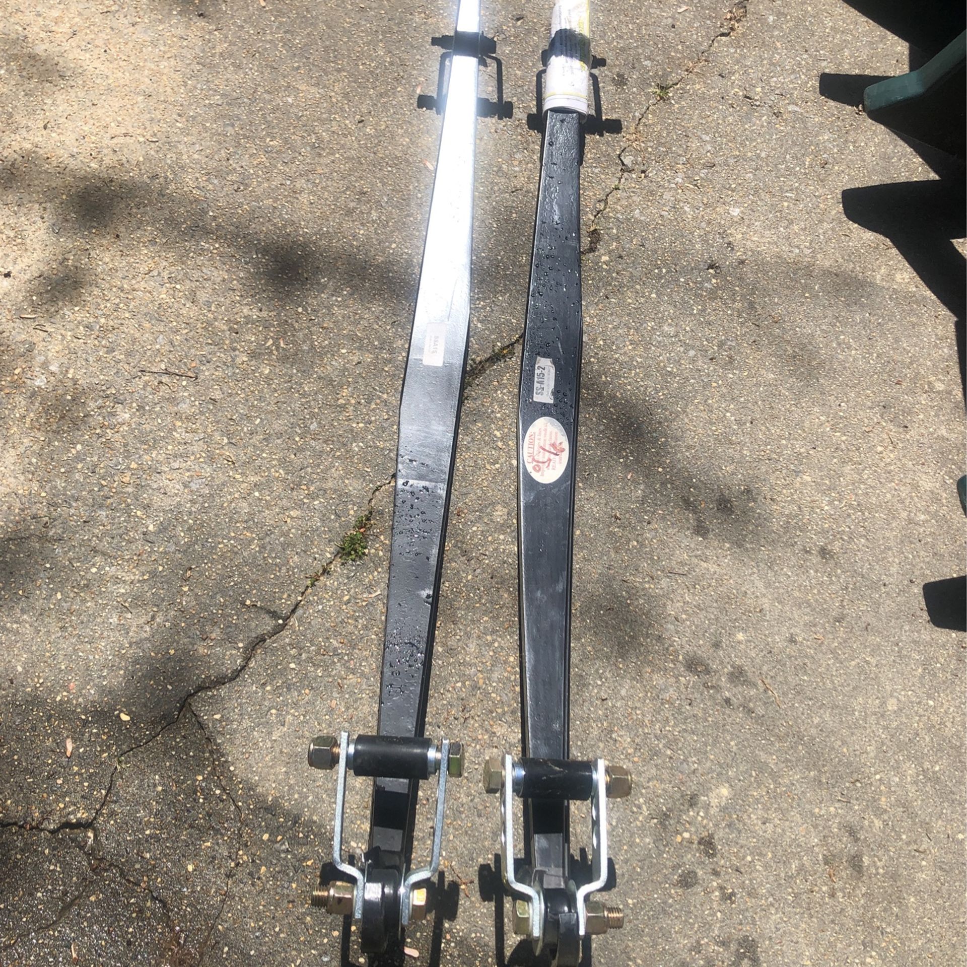 Set an a helper springs for a F150 Ford $100 brand new