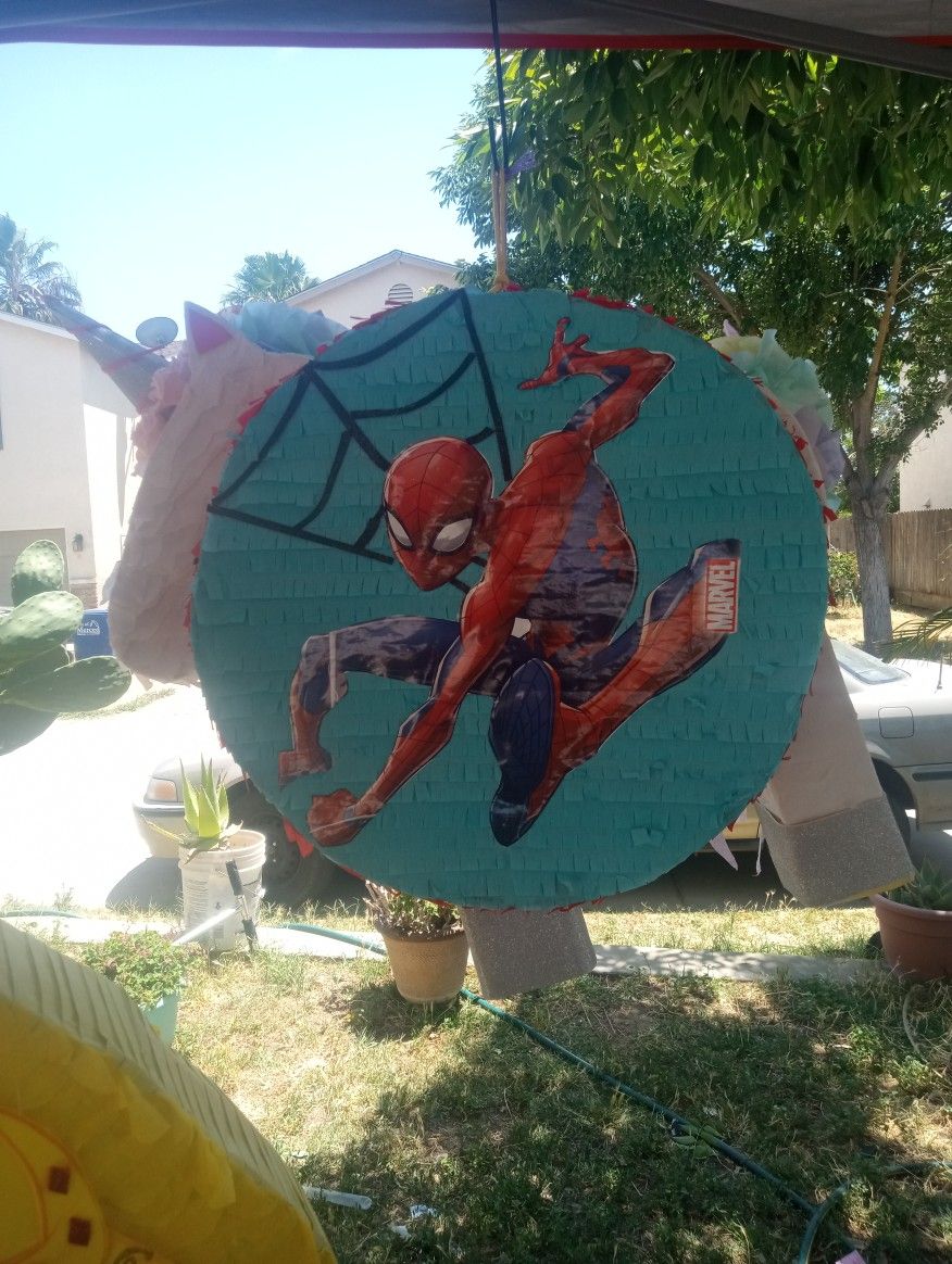 Piñatas Ready To Pickup Star At $20 To $45