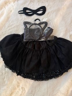 Costume
