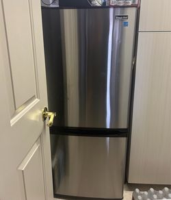 Small fridge/freezer