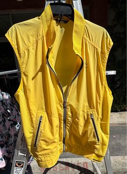 Louis Castel yellow windbreaker zip up golf vest