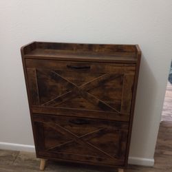 Rustic Shoe Cabinet Holder 