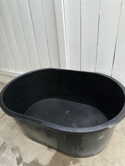 Super-Duty Oval Stock Tank(53”L x 36”W x 20”H)