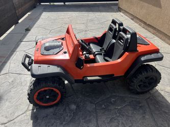 3 power wheels cars toys jeep 24v comes with charger super strong asking $200 /and Razor dube buggy super fast im using Milwaukee batteries asking $20