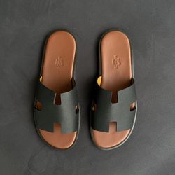 HERMES Izmir sandal Size 42