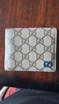 Gucci Monogram bi-fold Men’s Wallet (Authentic) USA Currency Size