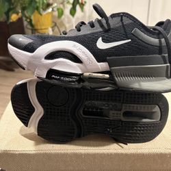 Nike Women’s Zoom SuperRep 4 Size 7.5