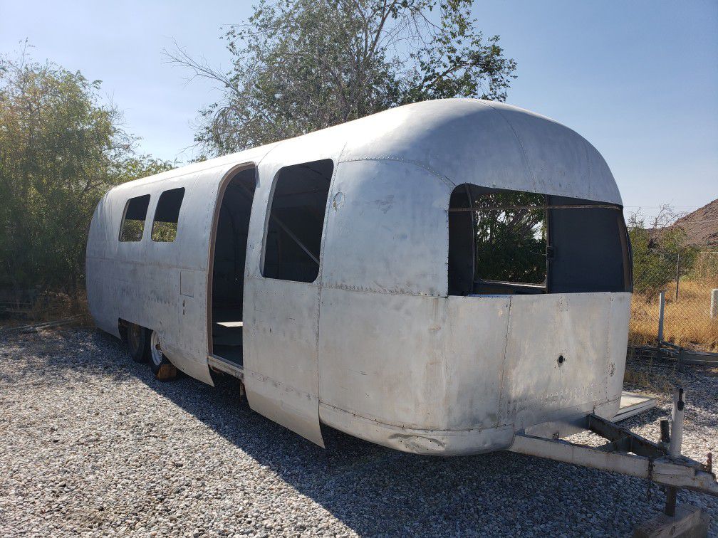 This Airstream trailer blew apart and is now trash