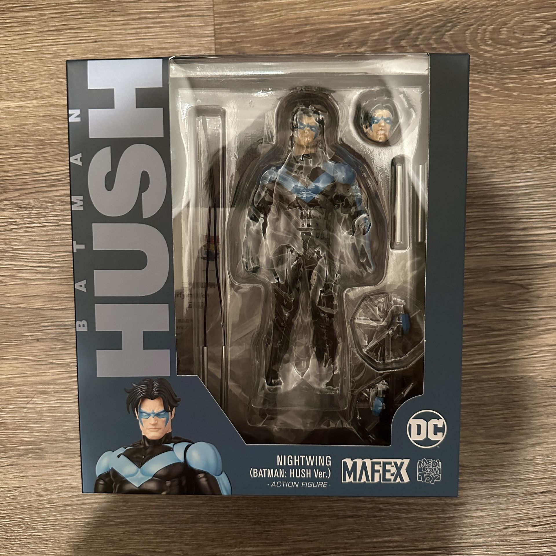 Mafex Nightwing No. 175 Batman Medicom Action Figure NEW SEALED In HAND