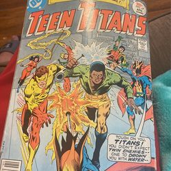 Comic Books Teen Titans No.47 And Batman Family No.6