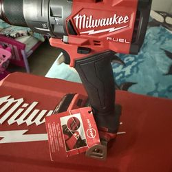Milwaukee Hammer Drill Gen 4