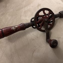 MILLERS FALLS No. 2 Egg Beater Hand Drill   Perfect jaws and smooth operation.
