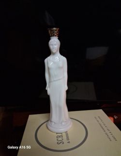 1969 Avon White Milk Glass Classic Greek Lady Figural Empty Bottle