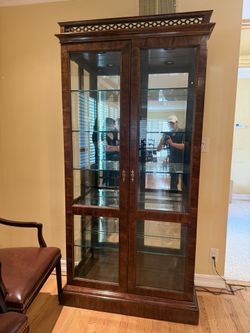 Mueble Para Guardar Cristal
