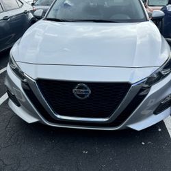 2020 Nissan Altima
