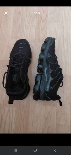 Air VAPORMAX size 9  Used (ACCEPTING OFFERS)