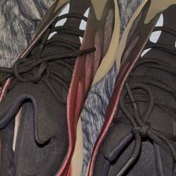 Yeezy V3 Carbon
