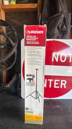 Husky tripod for portable work light