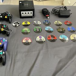 GAMECUBE W/ 16 EPIC RARE THROWBACK GAMES & 4 CONTROLLERS