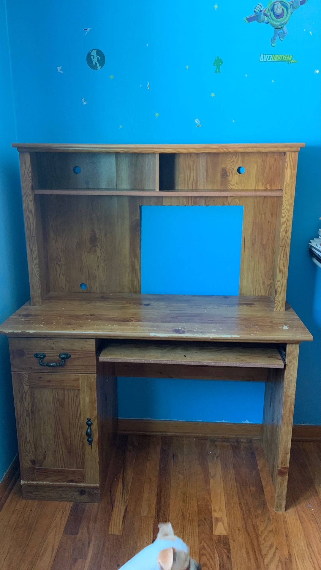 Desk $40