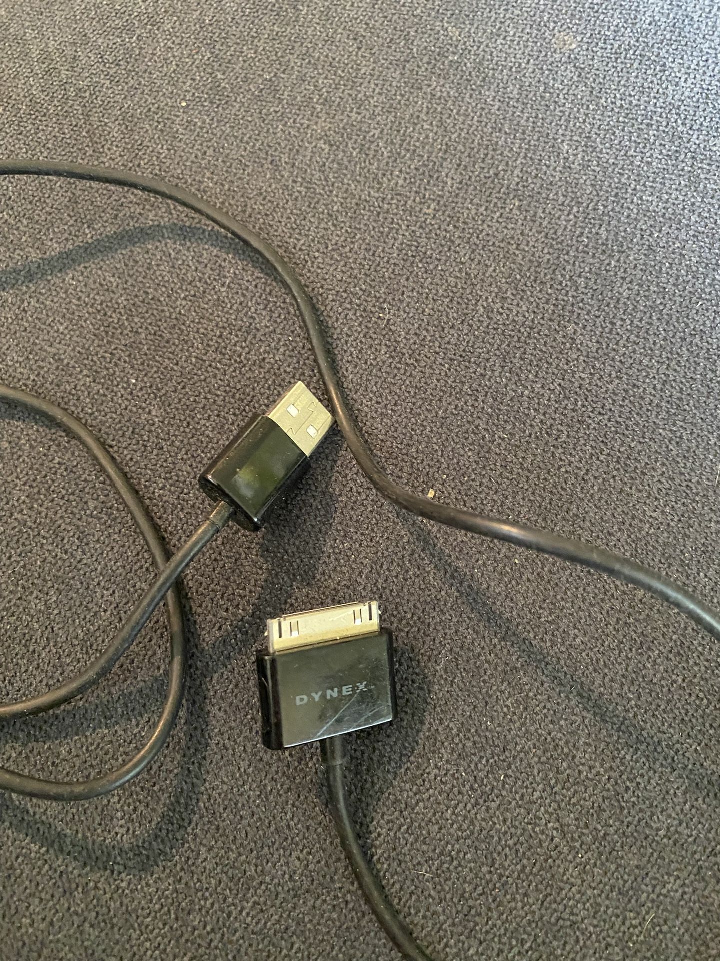 Dynex 30 Pin Usb Charger