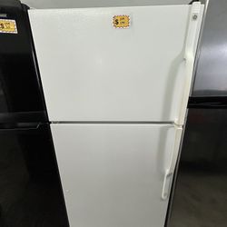 GE 30” TOP AND BOTTOM REFRIGERATOR 