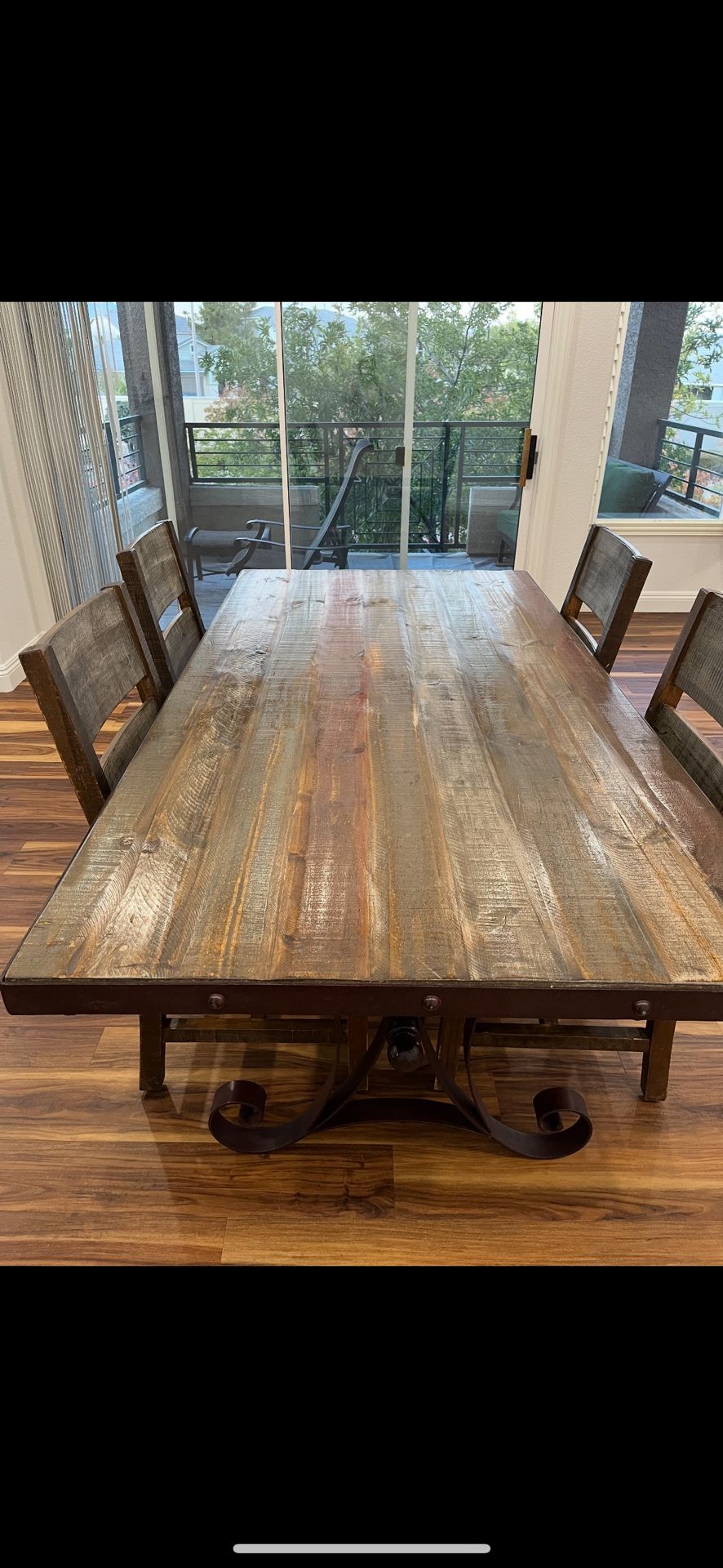 Rustic Table With Chairs