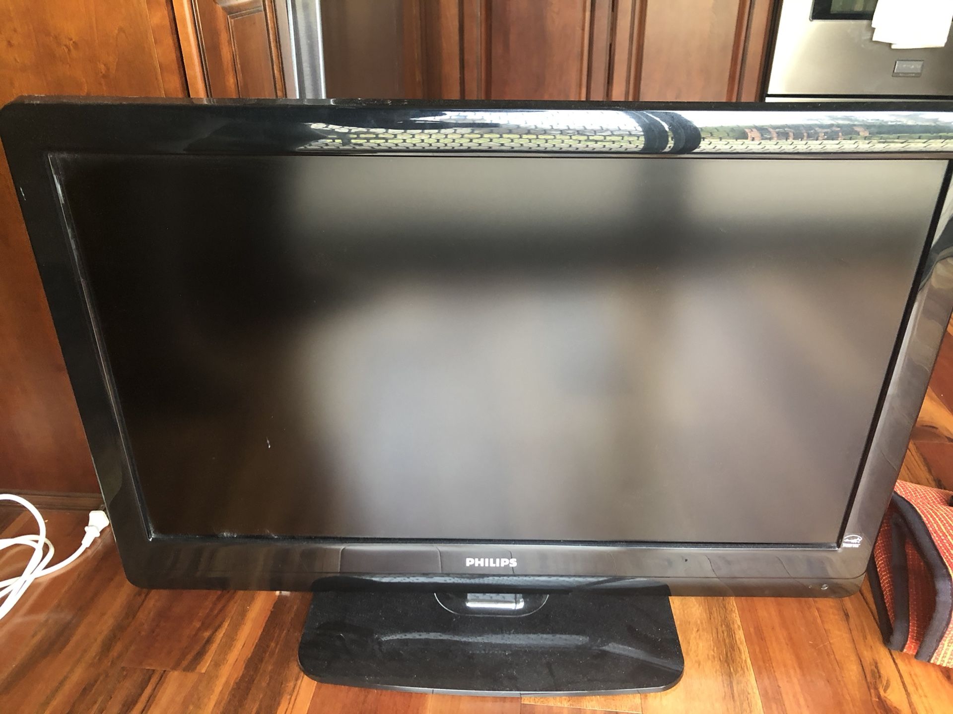 32” flat screen 720p full working condition