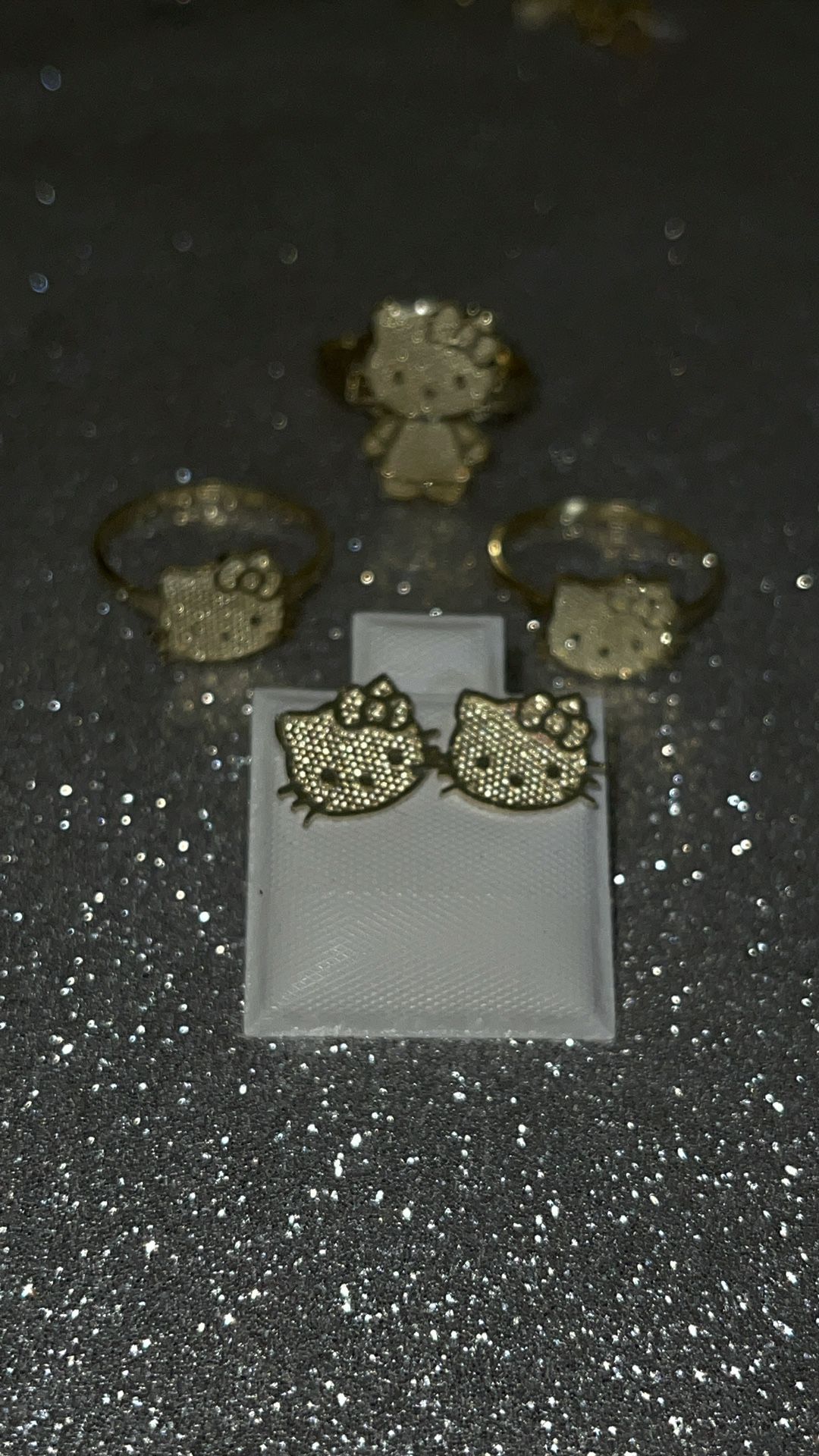Hello Kitty 10kart Items