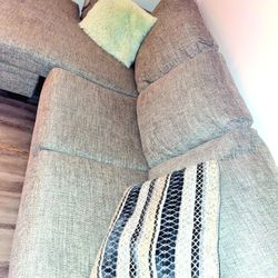 New- Ashley Furniture Sofa (Gray)