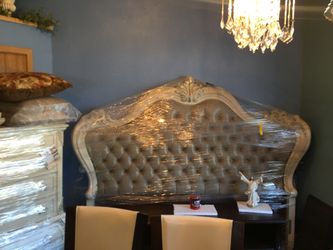 New white king bedroom set $3,500