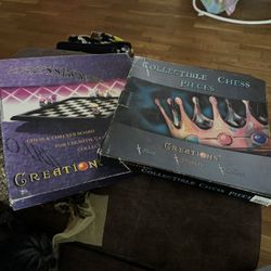 Alice In Wonderland Chess Set