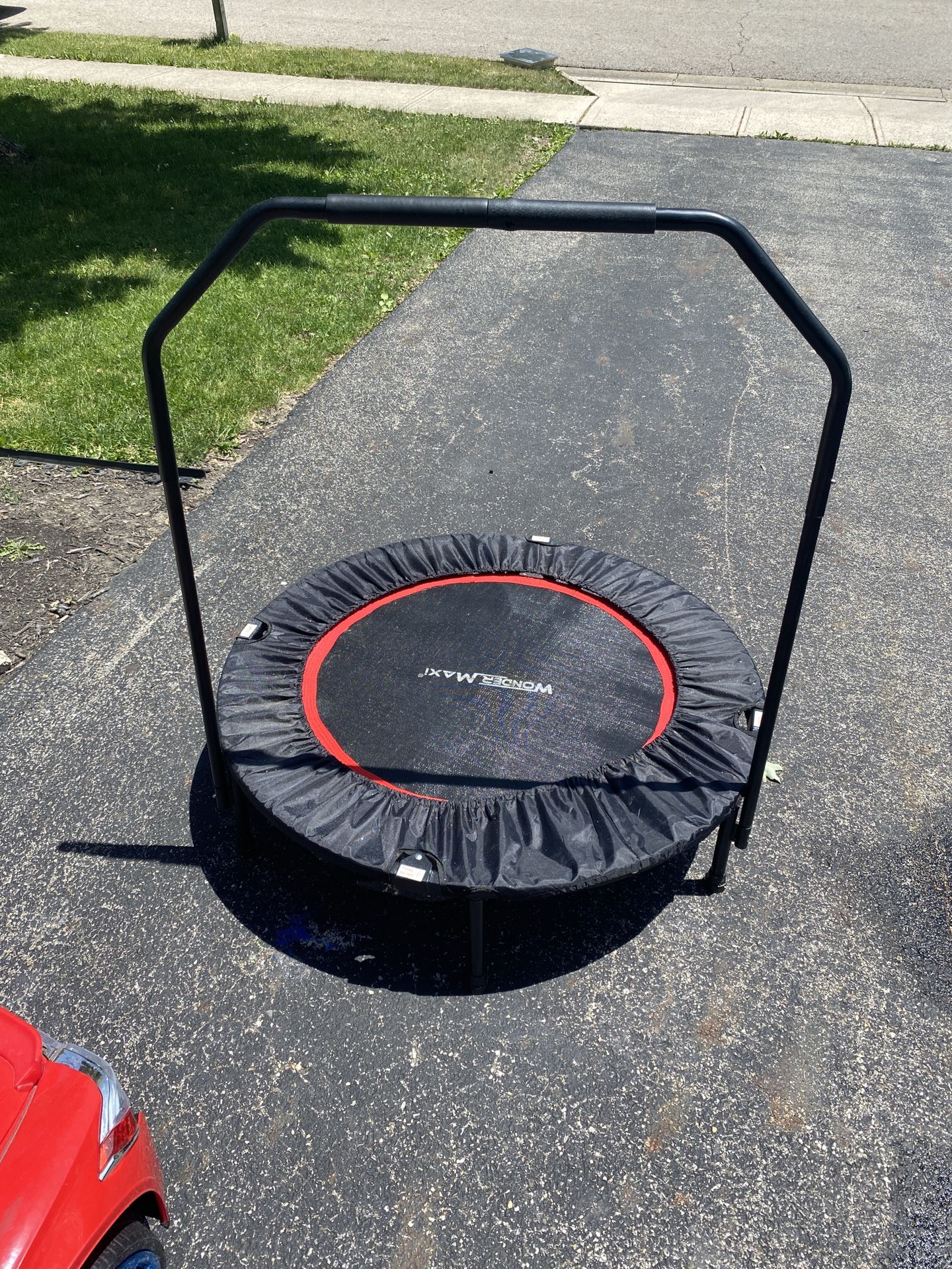 40 Inch Foldable Mini Trampoline Black Red Wonder Maxi