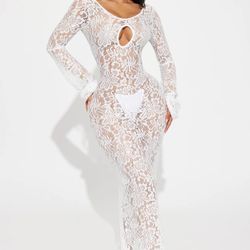 Xs Cherie Lace Maxi Dress
