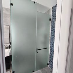 Glass Shower In All The Measures