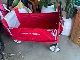 Radio flyer wagon