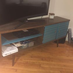 Tv Stand Vintage