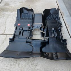 Chevy Silverado Or Gmc Sierra Standard Cab Rubber Floor.