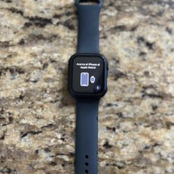 Apple Watch SE Gen 2 44 mm  Cellular 