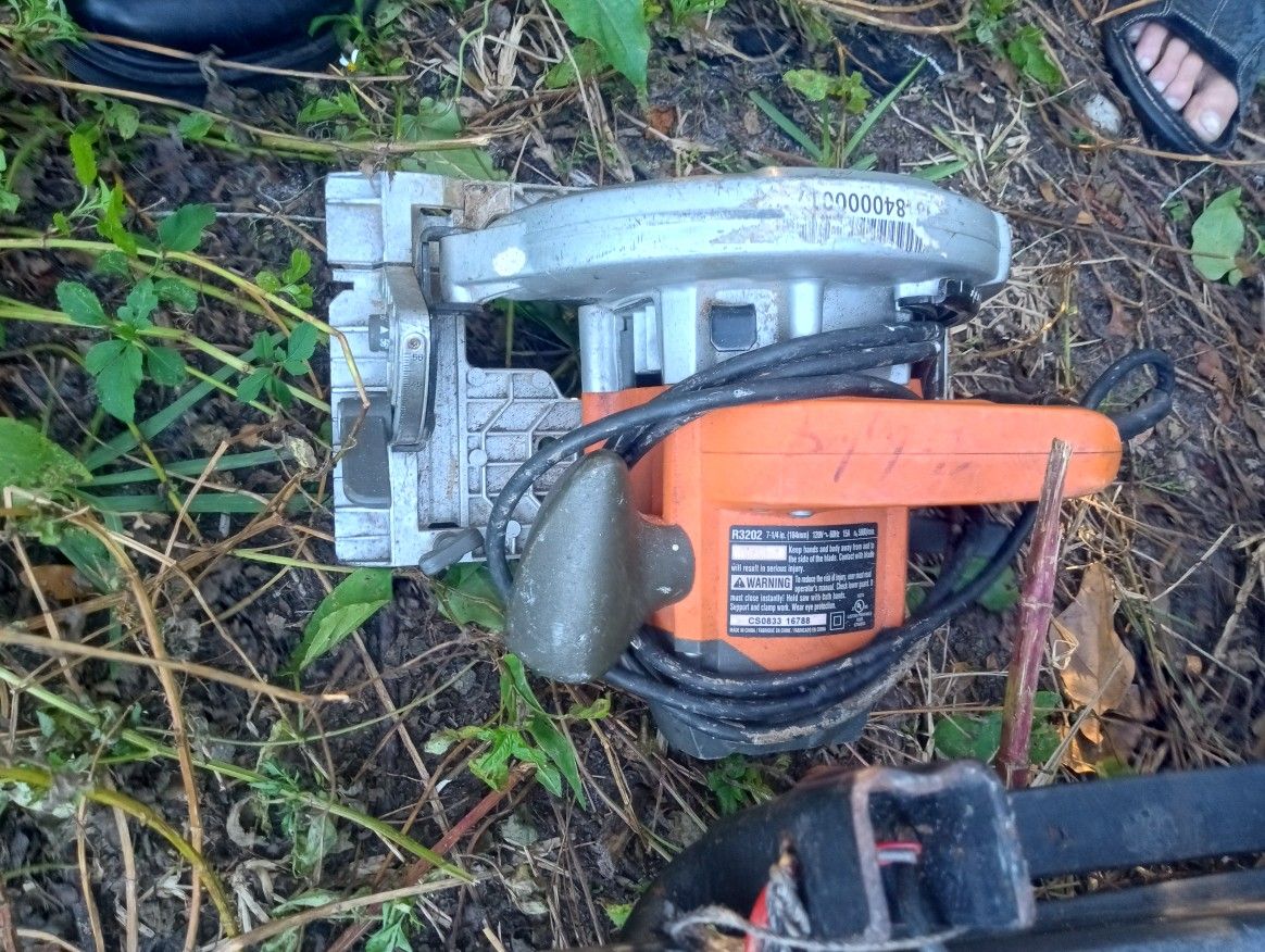 Ridged /Circular Skill Saw