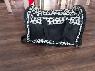 Stylish cat/dog carrier