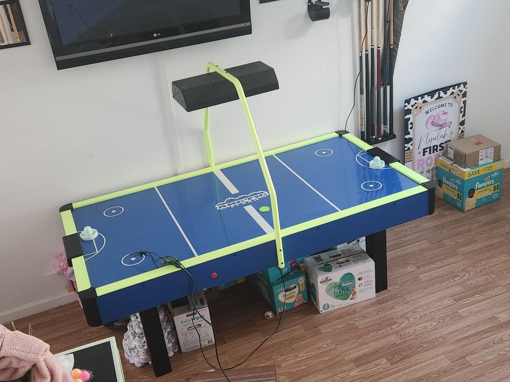 Dynamo Artic Flash Air Hockey Table